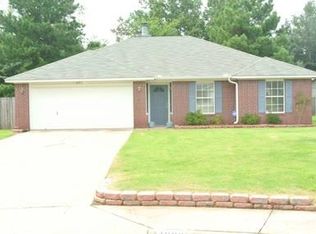 4093 N Cambray Dr, Fayetteville, AR 72703