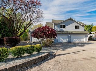 1584 D St, Blaine, WA