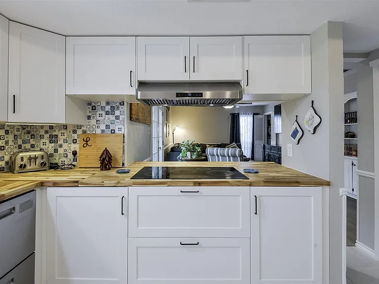 2205 Prestonwood Dr — Photo 15
