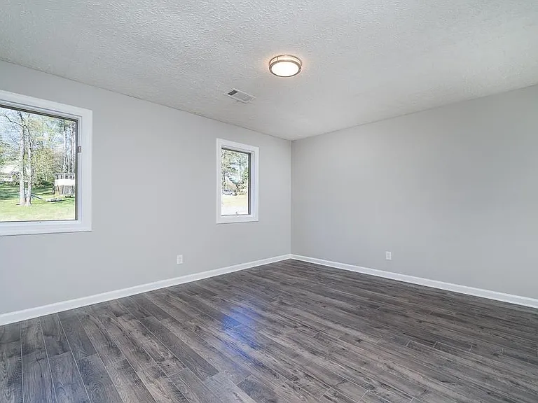 4079 Dunnington Dr — Photo 30
