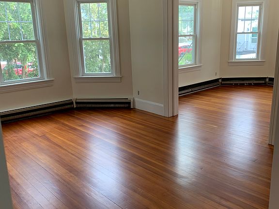 5th image of 164 6th St Floor 1