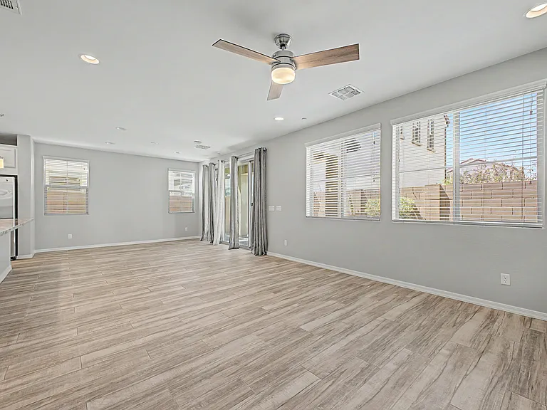 3944 E Dublin St — Photo 23