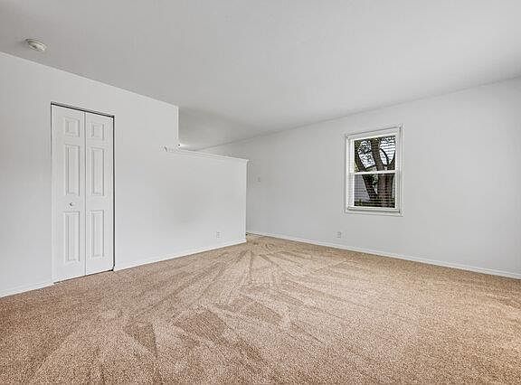 5th image of 12211 Belaire Pl