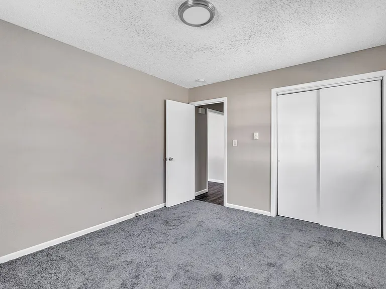 258 Birchfield Dr #4 — Photo 18