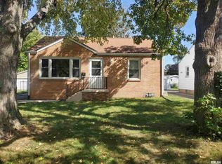 1720 N 22nd St, Springfield, IL 62702