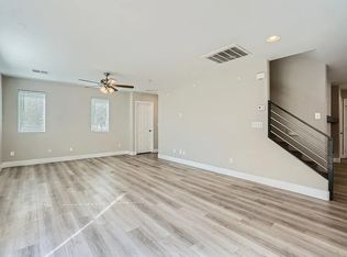 8264 Wildwood Glen Dr, Las Vegas, NV 89131