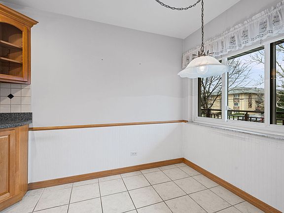 5th image of 1 N Dee Rd APT 1B