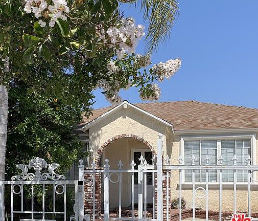5th image of 6556 Camellia Ave