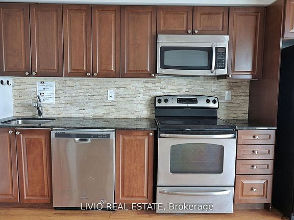 5th image of 155 Legion Rd N Unit 2101