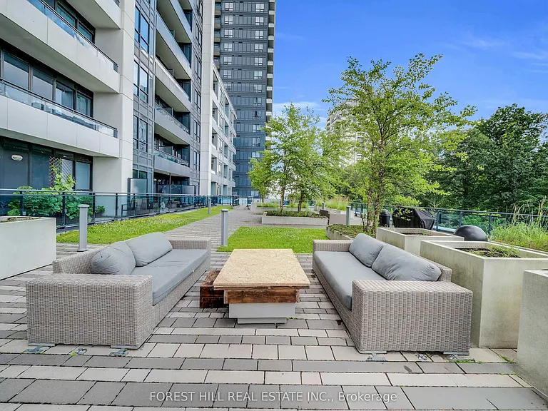 7890 Bathurst St #1706 — Photo 38