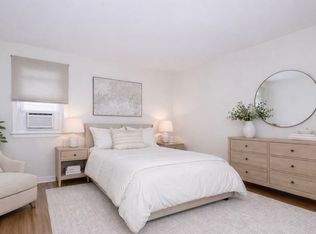 1062 Burnet Ave, Union, NJ 07083