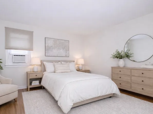 1062 Burnet Ave, Union, NJ 07083