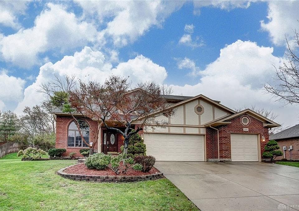 1st image of 390 Woodland Meadows Dr