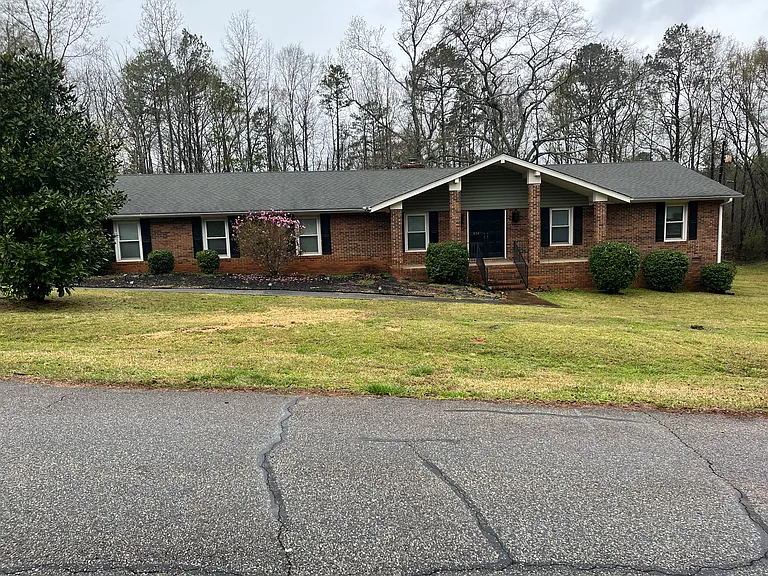 424 Ramsey Rd — Photo 2