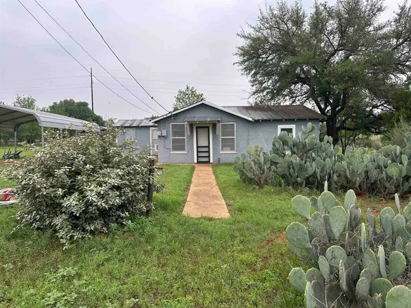 509 E Austin, Llano, TX 78643