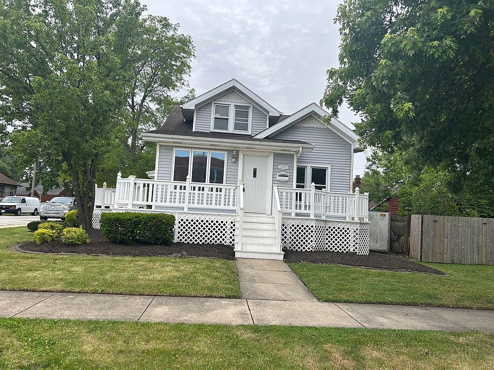 1st image of 3673 Randolph St