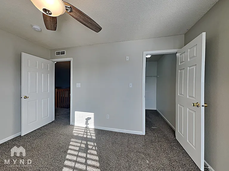 1698 Prairieview Ln — Photo 24