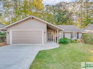 7 Village Green Cir, Savannah, GA 31411