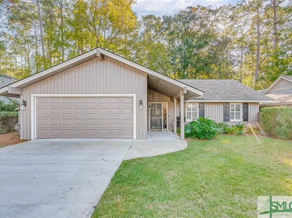 7 Village Green Circle, Savannah, GA 31411