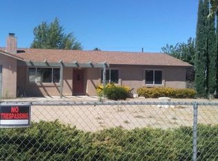 10242 Hemlock Ave, Hesperia, CA 92345