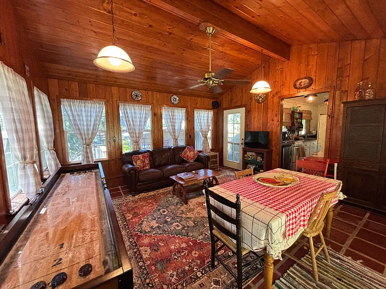 5030 Newtown Rd — Photo 17