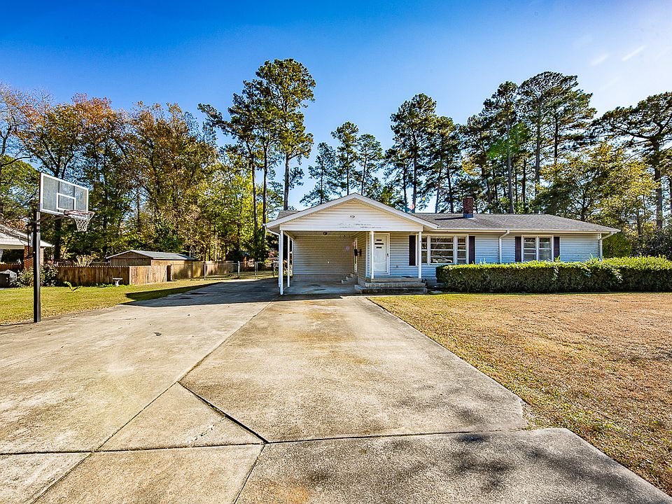 1st image of 1009 Park Dr