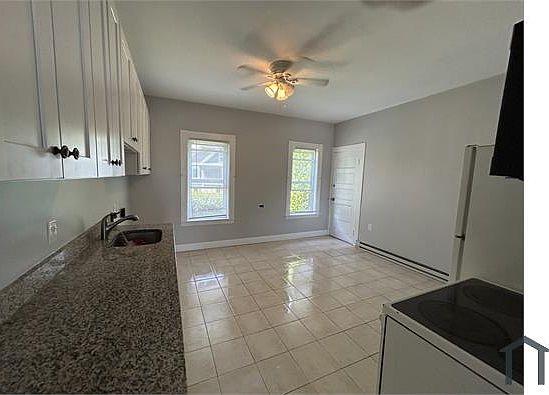 3rd image of 9 Hoyle St