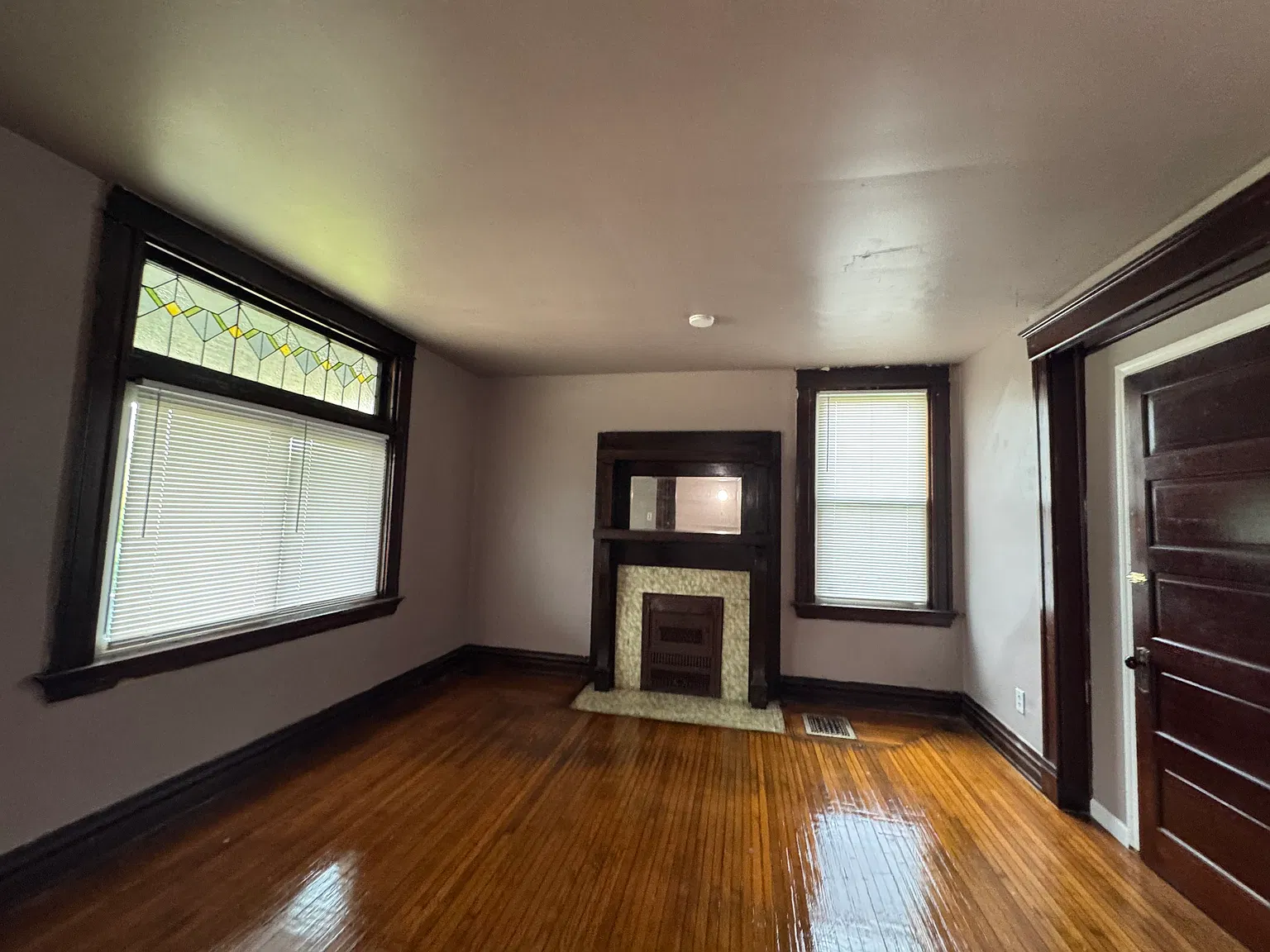 2 bed, 752 sqft, $1,300 — Photo 4