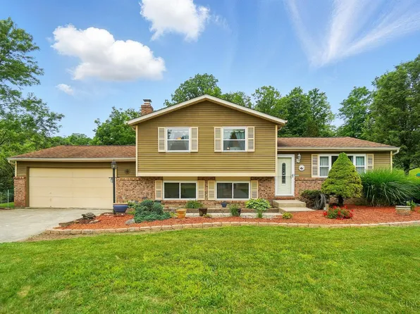 5605 Bluepine Dr, Cincinnati, OH 45247
