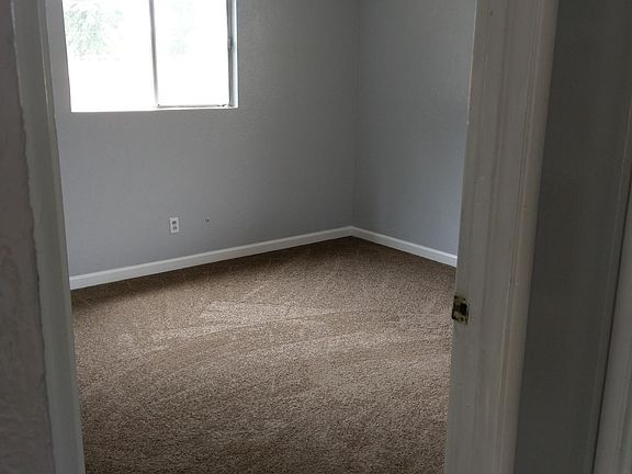 3rd image of 621 S Santa Fe St APT C