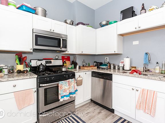 4th image of 2903 W Belden Ave #2