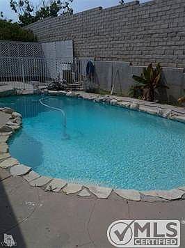 1st image of 1487 W Chapel Dr