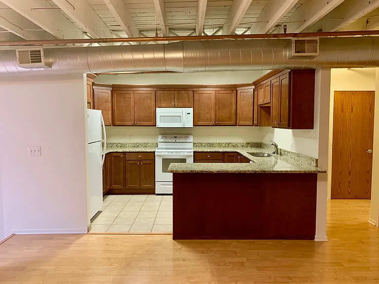 213 S 4th Ave #2B — Photo 4