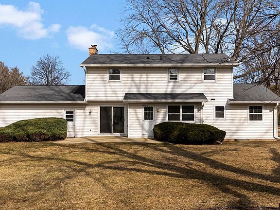 4th image of 7005 Farmington Way