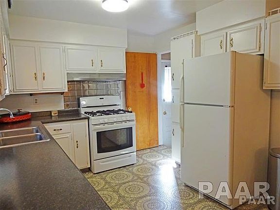 5th image of 3960 N Brookside Dr