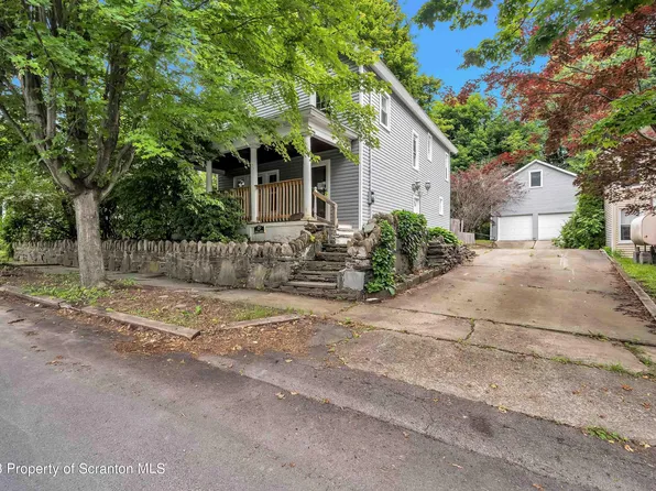 29 E Harrison St, Tunkhannock, PA 18657