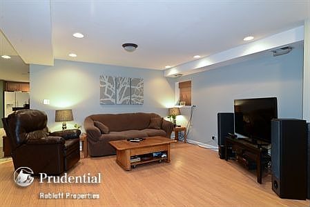 2nd image of 4637 N Drake Ave APT 1B