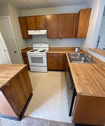 5th image of 8904 Meadow Trace St