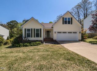 401 Bergen Ave, Apex, NC 27502