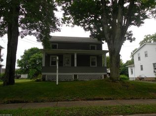 52 Mackey St, Hubbard, OH 44425