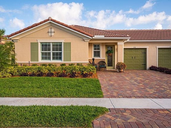 3rd image of 258 Provence Pl