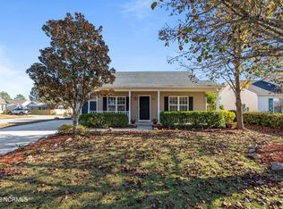 808 Melbourne Ct, Wilmington, NC 28411