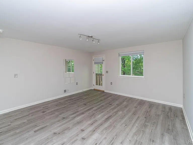 5143 Parsley Dr — Photo 23