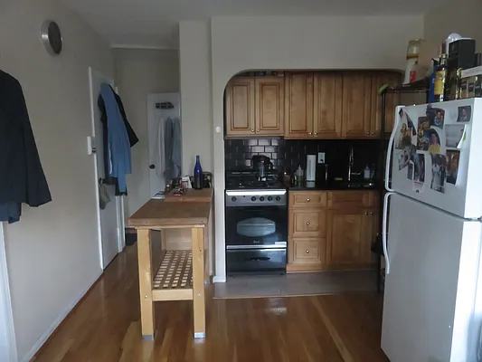 Rented by Space Real Estate | media 27