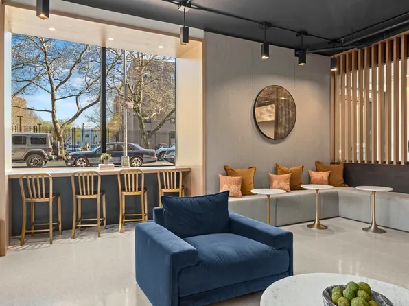 249 Willoughby Avenue image 26 of 29