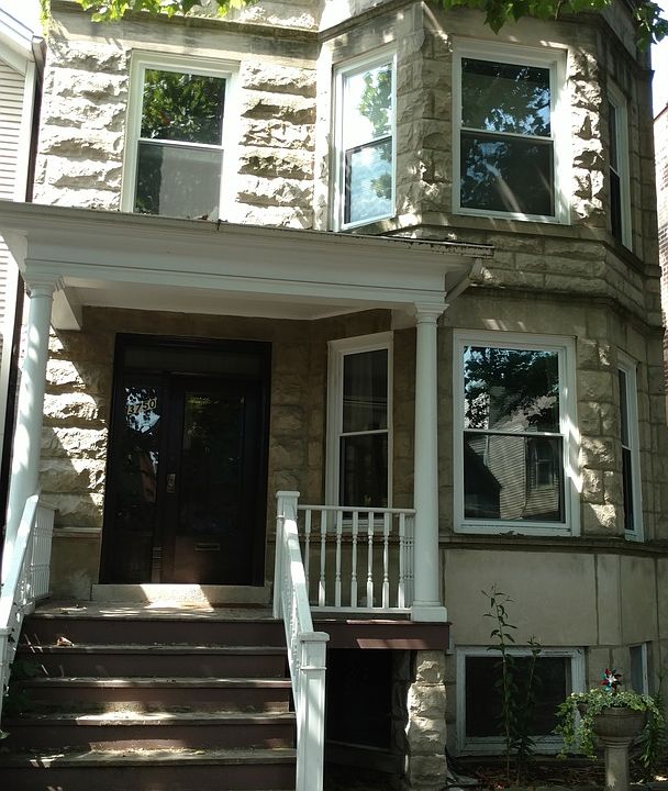 1st image of 3750 N Hermitage Ave #1