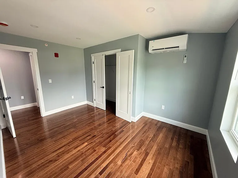 4 Neponset St #6 — Photo 9