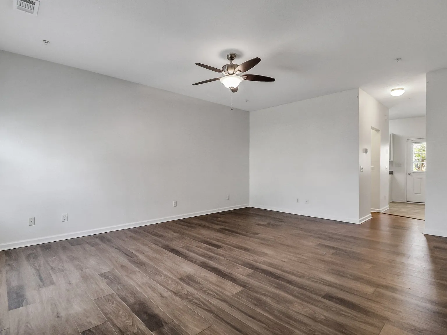 Laurel Oak Lane - 324 — Photo 4