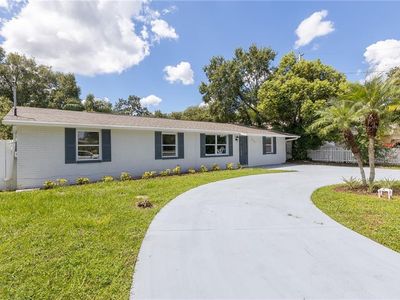 810 W Country Club Dr, Tampa, FL, 33612