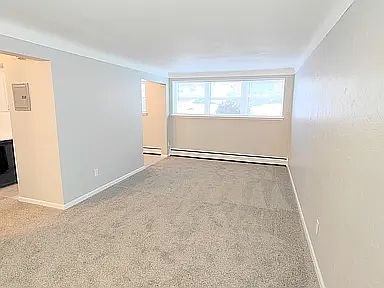 2nd image of 996 Grotto St N #C818ad65a